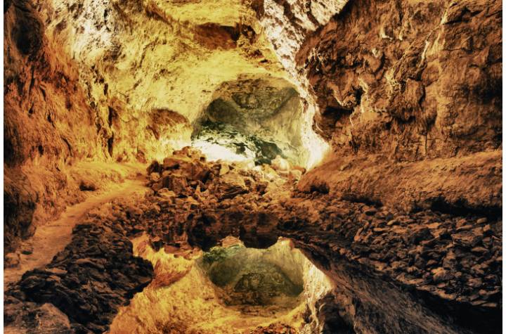 Tour to Timanfaya, Jameos del Agua, Cueva de los Verdes