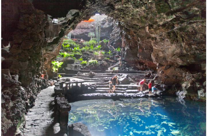 Tour to Timanfaya, Jameos del Agua, Cueva de los Verdes