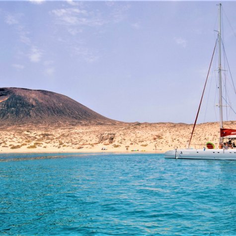 Teguise Market + La Graciosa